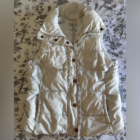 Old Navy | Puffy Vest - Size M (White / Off White) - Picture 3 of 7